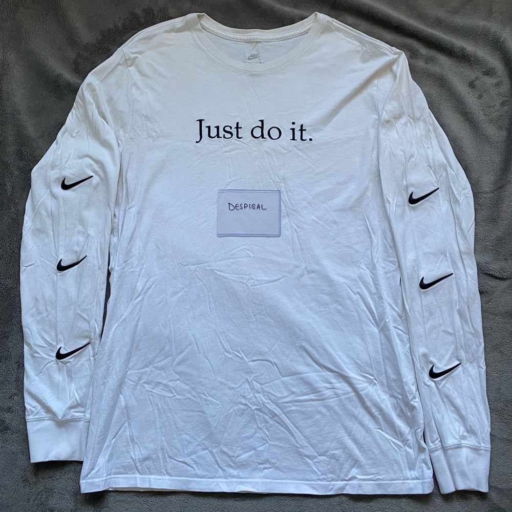 Nike Embroidered Long Sleeve